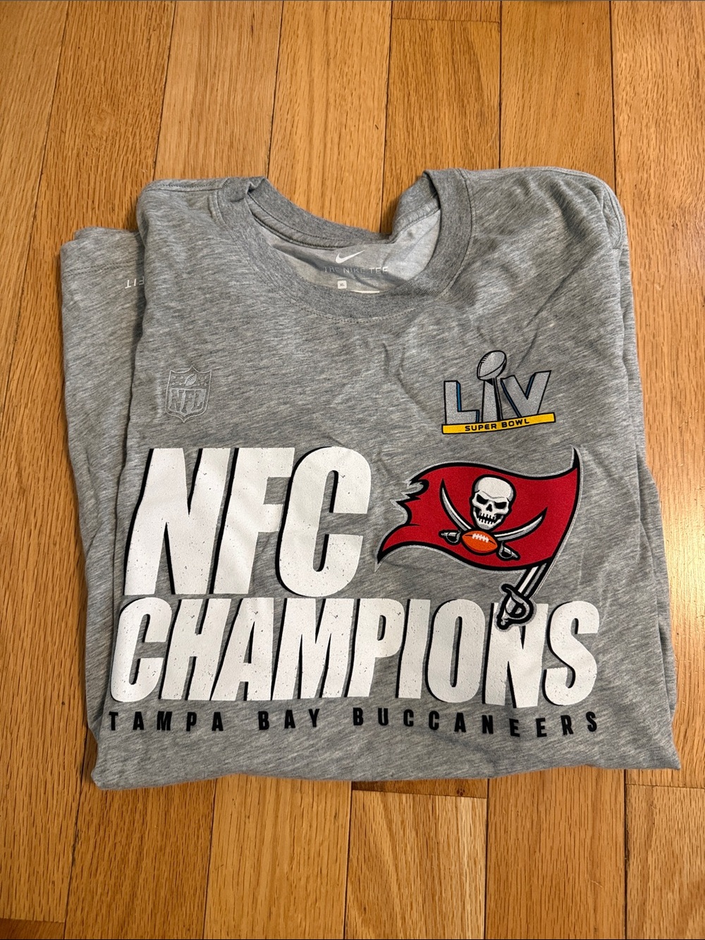 Nike Gray Tampa Bay Buccaneers NFC Champions Tee with Red Team Flag